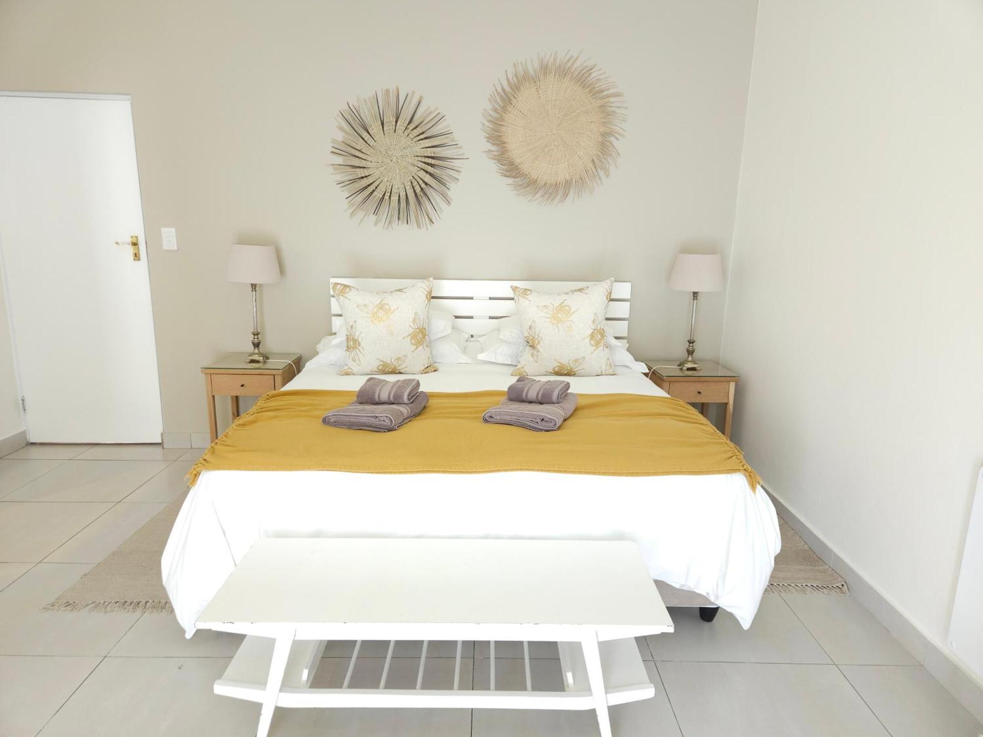 Stannards Guest Lodge 4 Star B&B, Найсне Экстерьер фото
